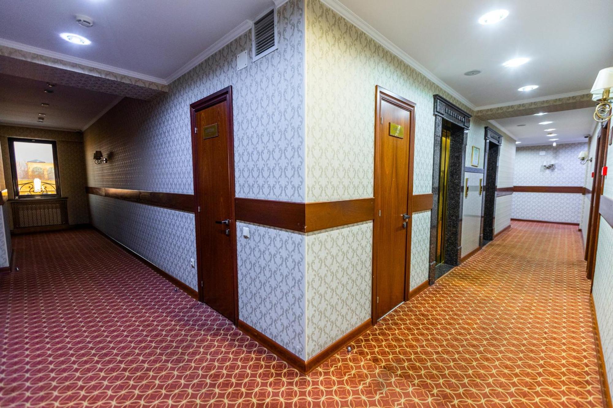 Plaza Hotel Алматы Экстерьер фото
