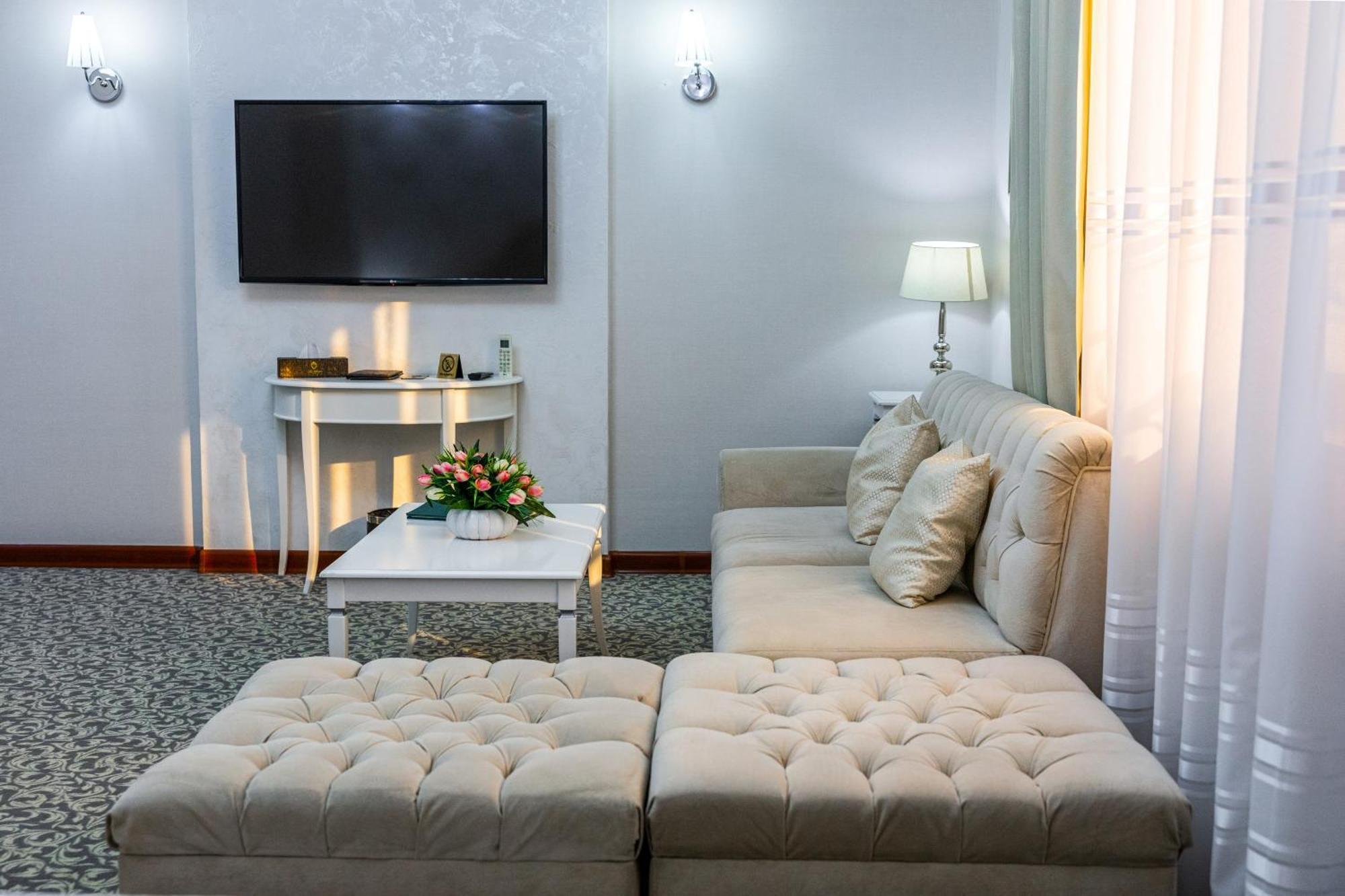 Plaza Hotel Алматы Номер фото