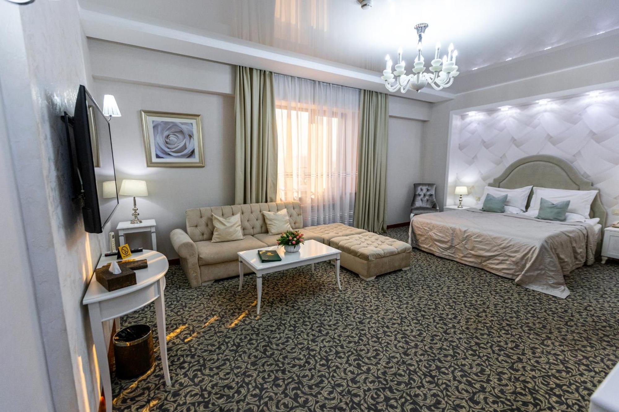 Plaza Hotel Алматы Номер фото