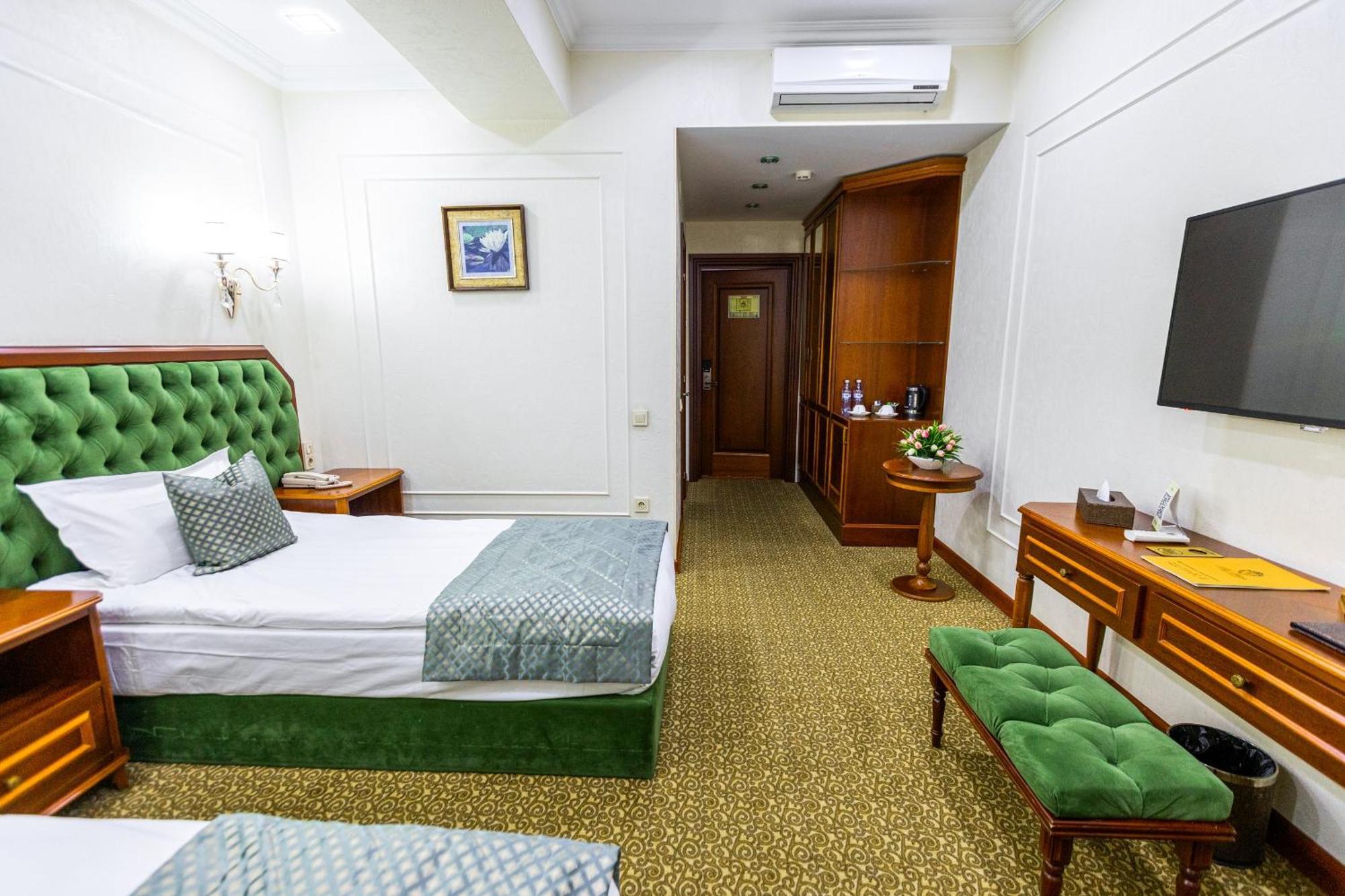 Plaza Hotel Алматы Номер фото