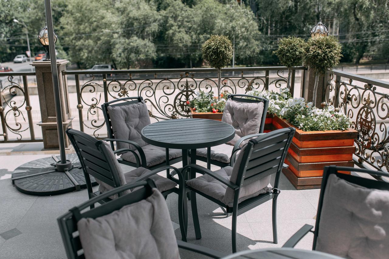 Plaza Hotel Алматы Экстерьер фото